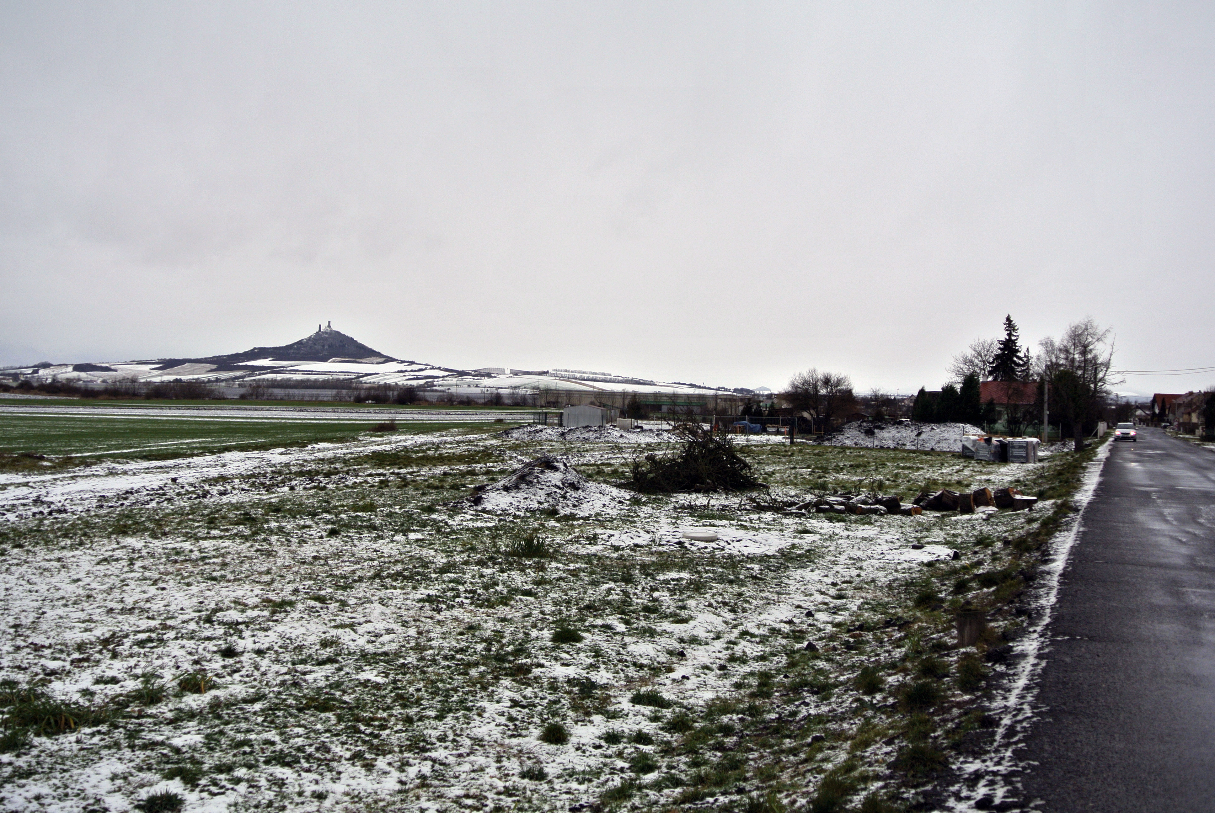 Zimní výhled na hrad Hazmburg